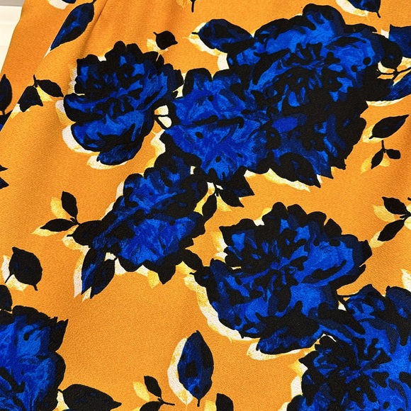 Beautiful Gold and Royal Blue Skirt - Picture 2 of 4